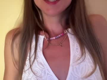 girl
        waneda18 cam image #1662938