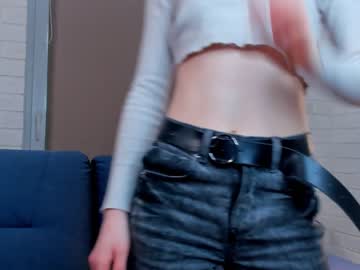 girl
        flairhickey cam image #4109236
