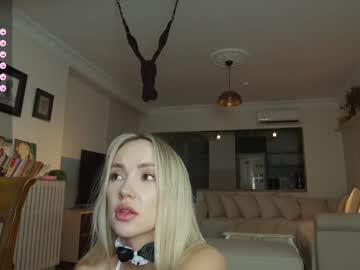 girl
        kriss0leoo cam image #4943129