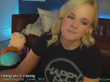 girl
        taylor_love_303 cam image #3189679