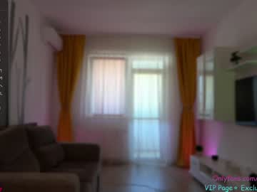 girl
        haileygrx cam image #2808896