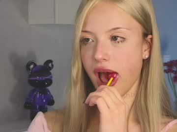 girl
        lovendy cam image #5670679