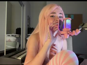 girl
        stellastassneyy cam image #3023960
