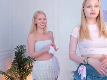 couple
        cassie_palmer cam image #6869151