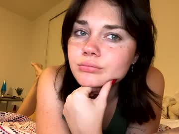 girl
        cassidyyqueen cam image #1824059