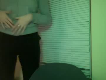 girl
        olivejane123 cam image #5401028