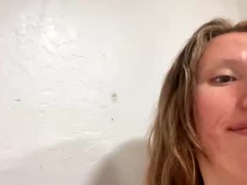 girl
        jennamarlow cam image #3605216