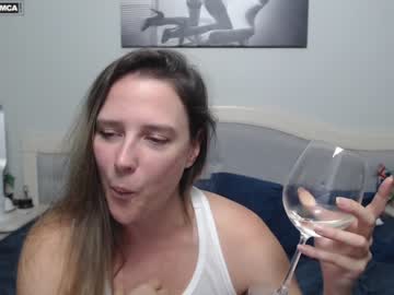 couple
        bluexstacey cam image #3921370