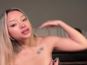 girl
        carmenxrose cam image #6714381