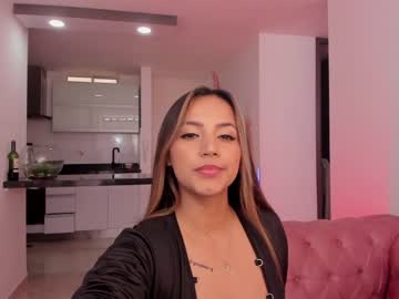 girl
        abby_rosse_ cam image #2179347