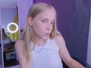 girl
        appr0ved cam image #2379029