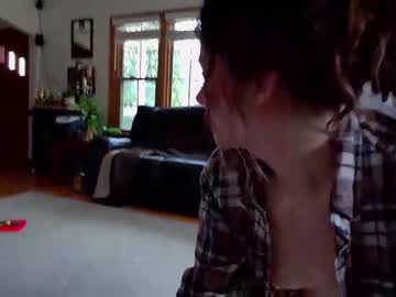 girl
        rosegold18 cam image #3679356