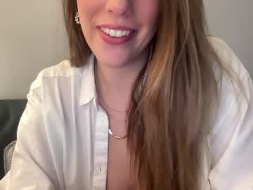 girl
        mommyofyourdreams cam image #5795506