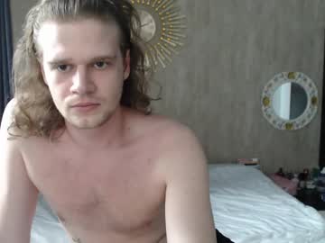 couple
        treezyny cam image #5559515