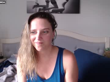 girl
        bluexstacey cam image #2930597