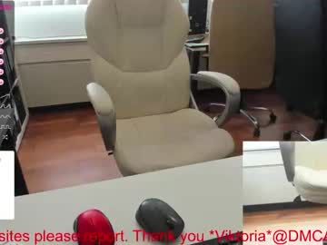 couple
        milf_viktoria cam image #1748422