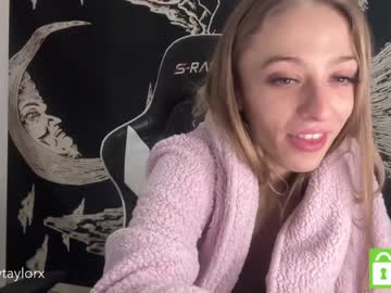 girl
        tastytaylorx cam image #1178101