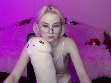 girl
        white_babe cam image #3186673
