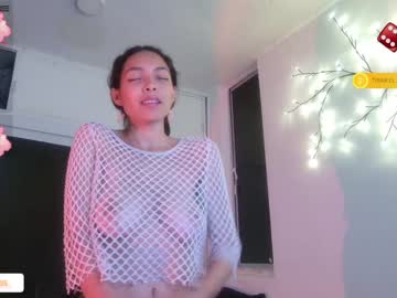 girl
        keygr05 cam image #1897085