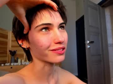 girl
        helenblash cam image #1740346