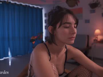 girl
        maria_alfonsina_ cam image #2323602