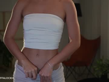 girl
        tifalock_ cam image #3716027