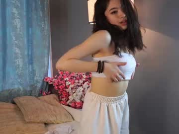 girl
        philomenafrost cam image #5603142