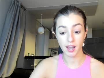 girl
        coy_amina_ cam image #490273