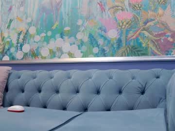 girl
        kriskras__ cam image #3964240