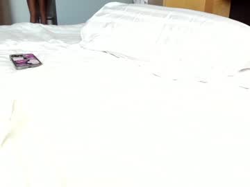 girl
        asiangirlandwhiteguy cam image #2025224
