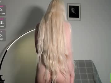 girl
        kaya_davis cam image #5773479