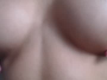 girl
        motorboat_me cam image #591573
