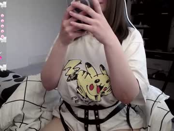 girl
        overoce cam image #3303906