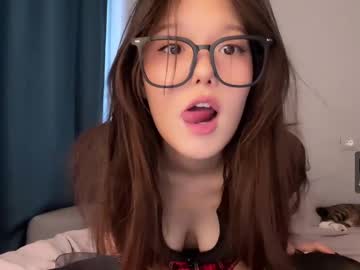 girl
        shy_lee33 cam image #6700283