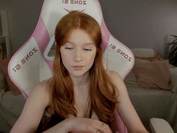 girl
        leahsthetics cam image #5402295