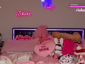 girl
        riababe cam image #6557600