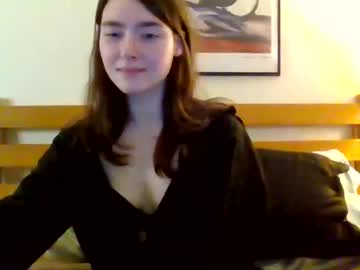 girl
        soursou cam image #5549602