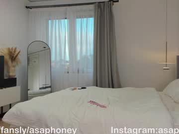 girl
        honeybae3 cam image #4729017