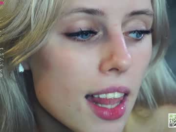 girl
        audreycarvin cam image #4645238