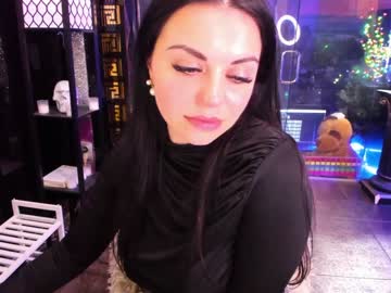 girl
        alma_pearl cam image #3705440