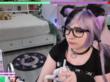 girl
        crimsonkitten cam image #5925573