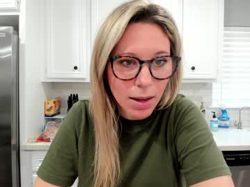 girl
        texas_blonde cam image #858373