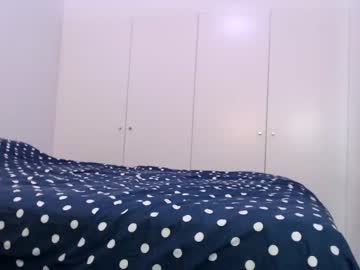 girl
        veronikavonk cam image #1801224