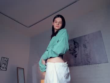 girl
        katy_best_ cam image #3772065