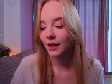 girl
        lissa_meooow cam image #3977623