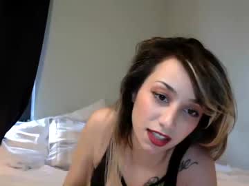 girl
        mommyswett cam image #3685995