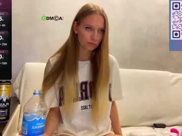 girl
        _lamaria_x cam image #4929202