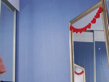 girl
        kriskras__ cam image #4144394