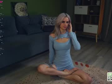 girl
        audreycarvin cam image #4802831
