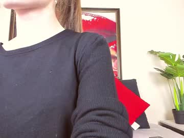 girl
        courtney_luv cam image #59056